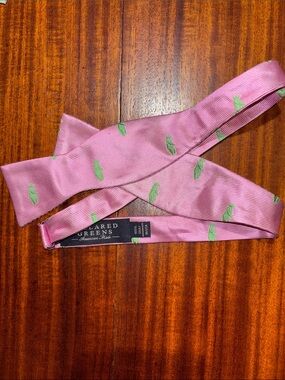 Pink Bow Tie with Green Collared Greens Bear Motif